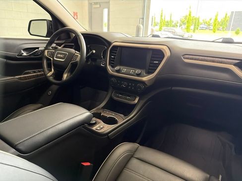 Used 2023 GMC Acadia Denali w/ Black Diamond Edition FWD image 39