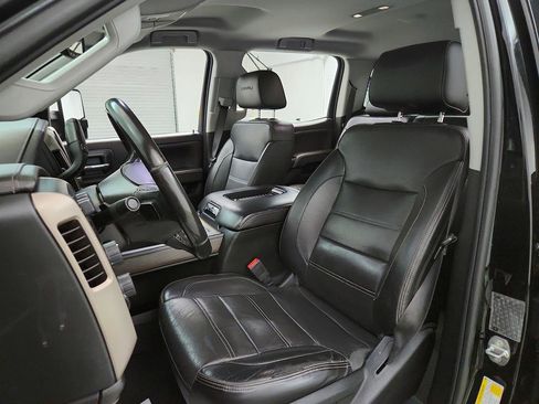 Used 2018 GMC Sierra 3500 Denali w/ Duramax Plus Package image 14