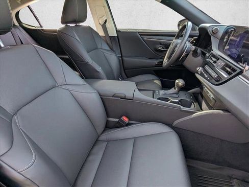 Certified 2025 Lexus ES 300h w/ Premium Package FWD image 19