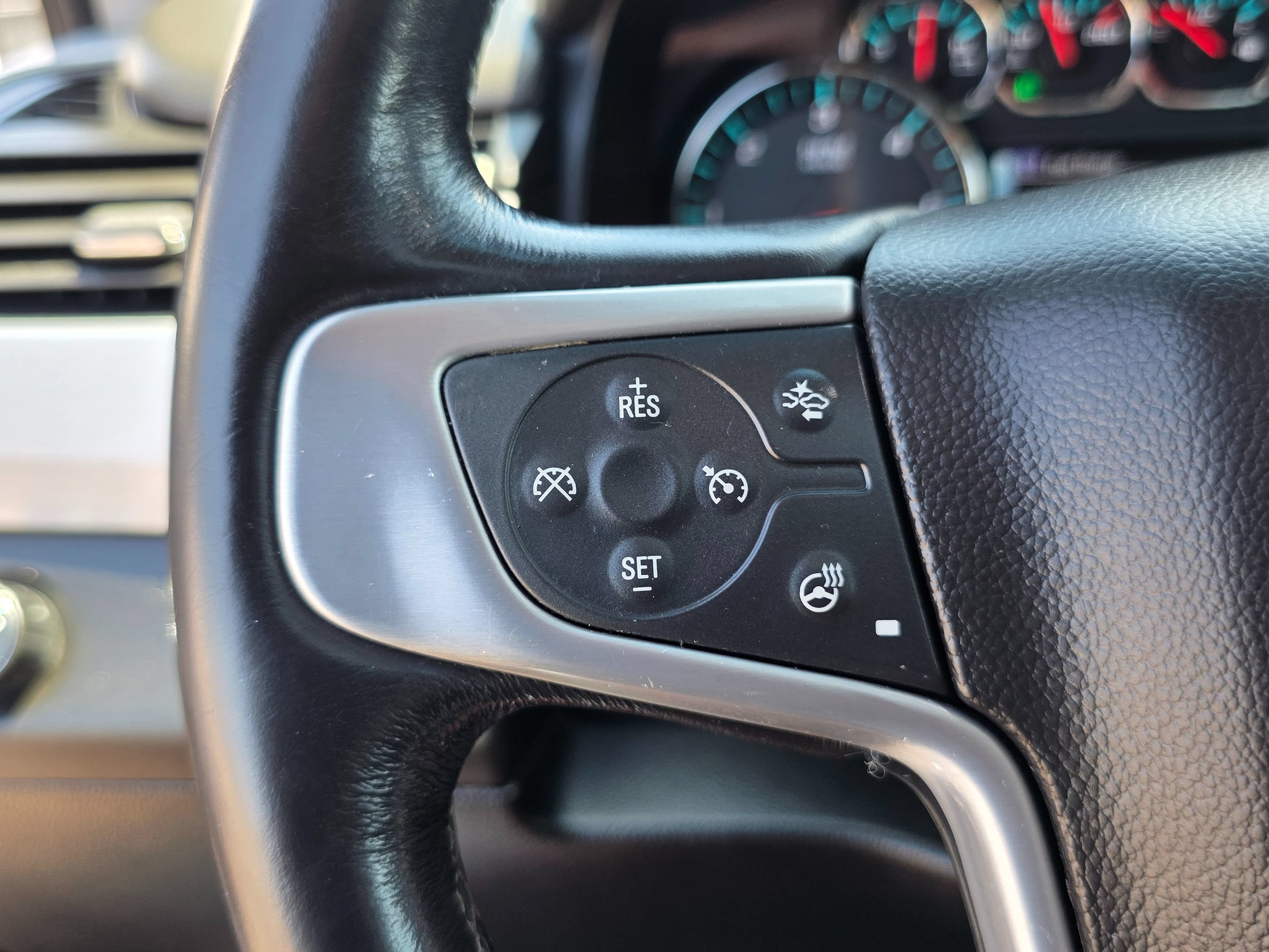 Used 2018 GMC Yukon SLT w/ Open Road Package RWD image 35