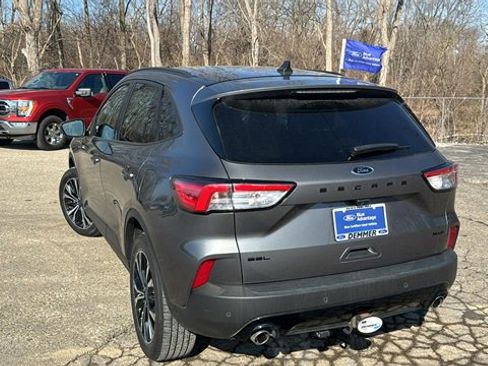 Certified 2022 Ford Escape SEL w/ SEL Stealth AWD Package image 4