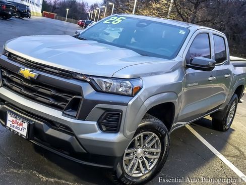 Used 2025 Chevrolet Colorado LT w/ Advanced Trailering Package image 6