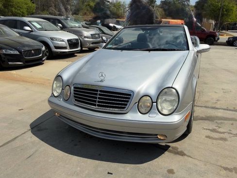 Used 2000 Mercedes-Benz CLK 430 Cabriolet image 7