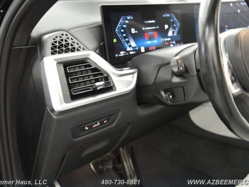 Used 2024 BMW X6 M60i w/ Dynamic Handling Package image 28