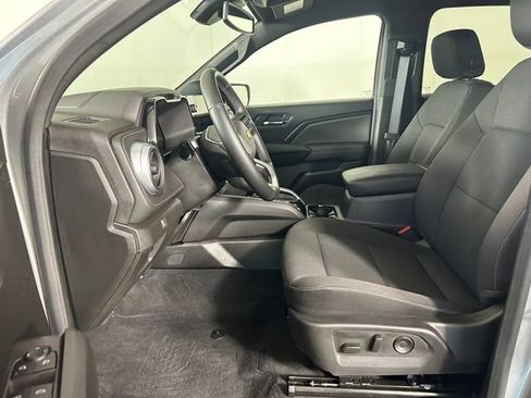 Used 2025 Chevrolet Colorado LT w/ Advanced Trailering Package AWD/4WD image 12