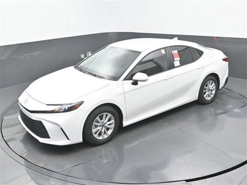 New 2026 Toyota Camry LE image 29