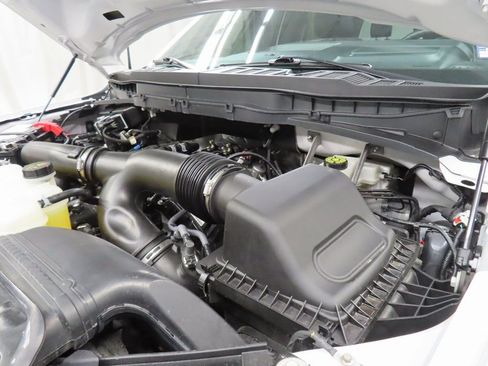 Used 2025 Ford F150 Platinum image 26