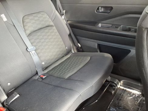 Used 2023 Nissan Pathfinder S FWD image 20