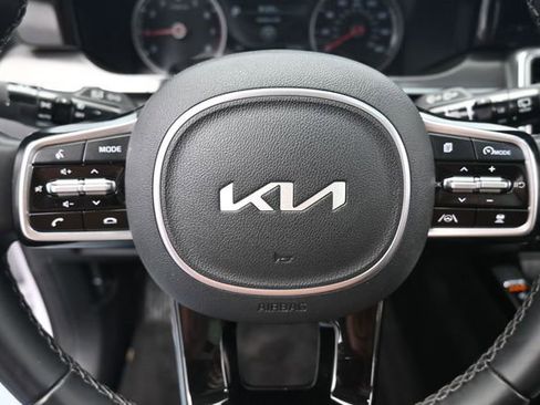 Used 2022 Kia Sorento SX AWD/4WD image 23