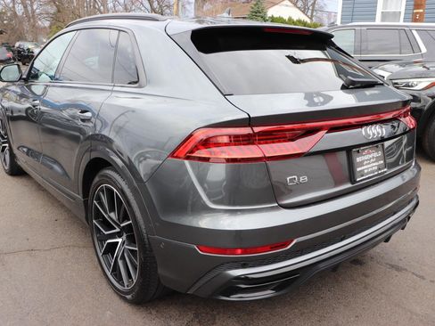 Used 2019 Audi Q8 Prestige image 3
