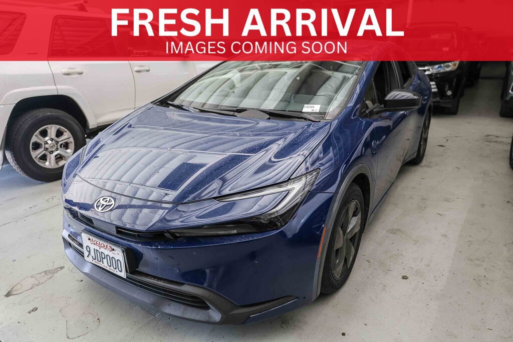 Used 2023 Toyota Prius LE FWD image 1