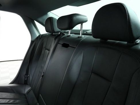 Used 2019 Audi A4 2.0T Premium image 20