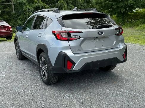 Used 2025 Subaru Crosstrek 2.5i Premium AWD/4WD image 3