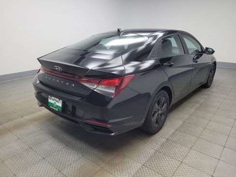 Used 2022 Hyundai Elantra SEL image 9