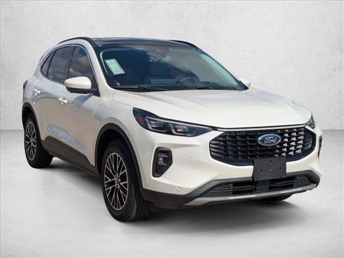 New 2026 Ford Escape SE w/ PHEV Premium Package image 7