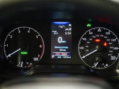 Certified 2025 Toyota Corolla LE image 26