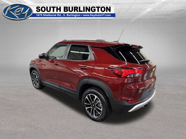 Used 2024 Chevrolet TrailBlazer LT w/ Driver Confidence Package FWD image 5