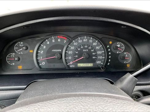 Used 2005 Toyota Tundra SR5 AWD/4WD image 13