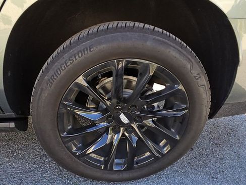 Used 2024 Cadillac Escalade Sport w/ LPO, ONYX Package image 2