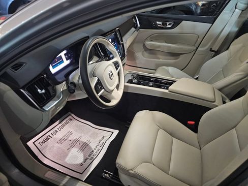 Certified 2025 Volvo S60 B5 Plus AWD/4WD image 14