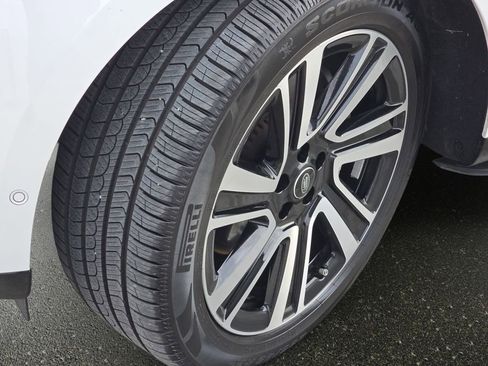 Certified 2023 Land Rover Range Rover SE image 34