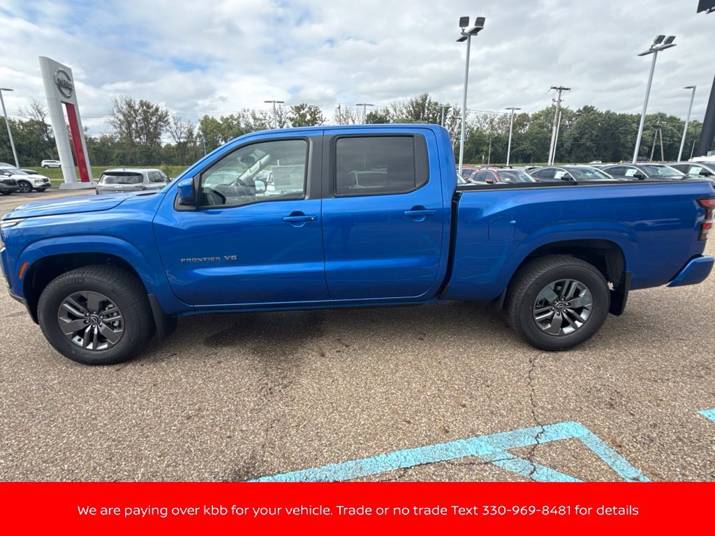 New 2027 Nissan Frontier SV w/ SV Convenience Package AWD/4WD image 4