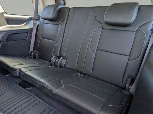 Used 2019 Chevrolet Tahoe Premier AWD/4WD image 14