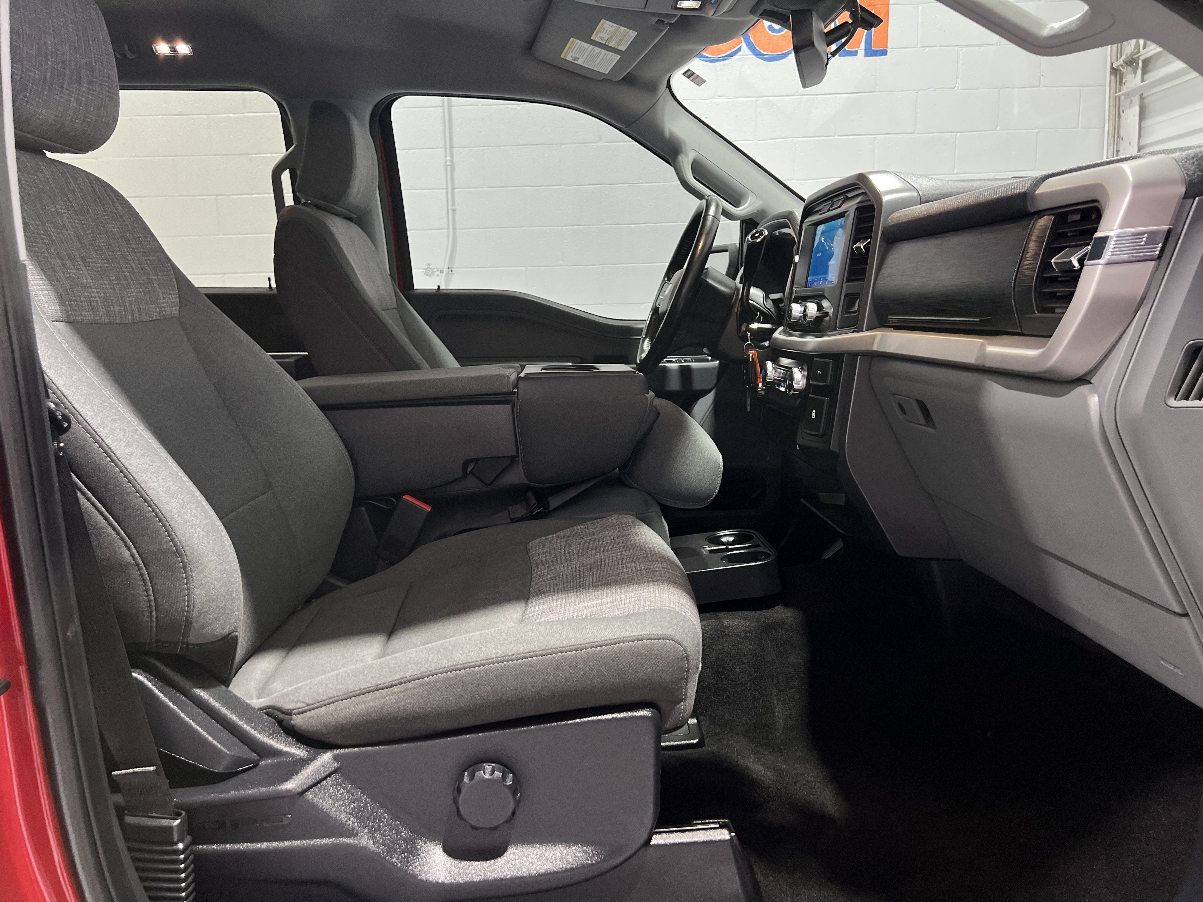 Used 2022 Ford F150 XLT w/ Equipment Group 301A Mid AWD/4WD image 18