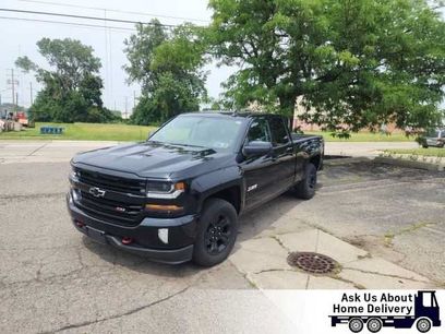 Used 2017 Chevrolet Silverado 1500 LT w/ Midnight Edition