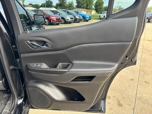 Used 2023 GMC Acadia SLT w/ Elevation Edition FWD image 26