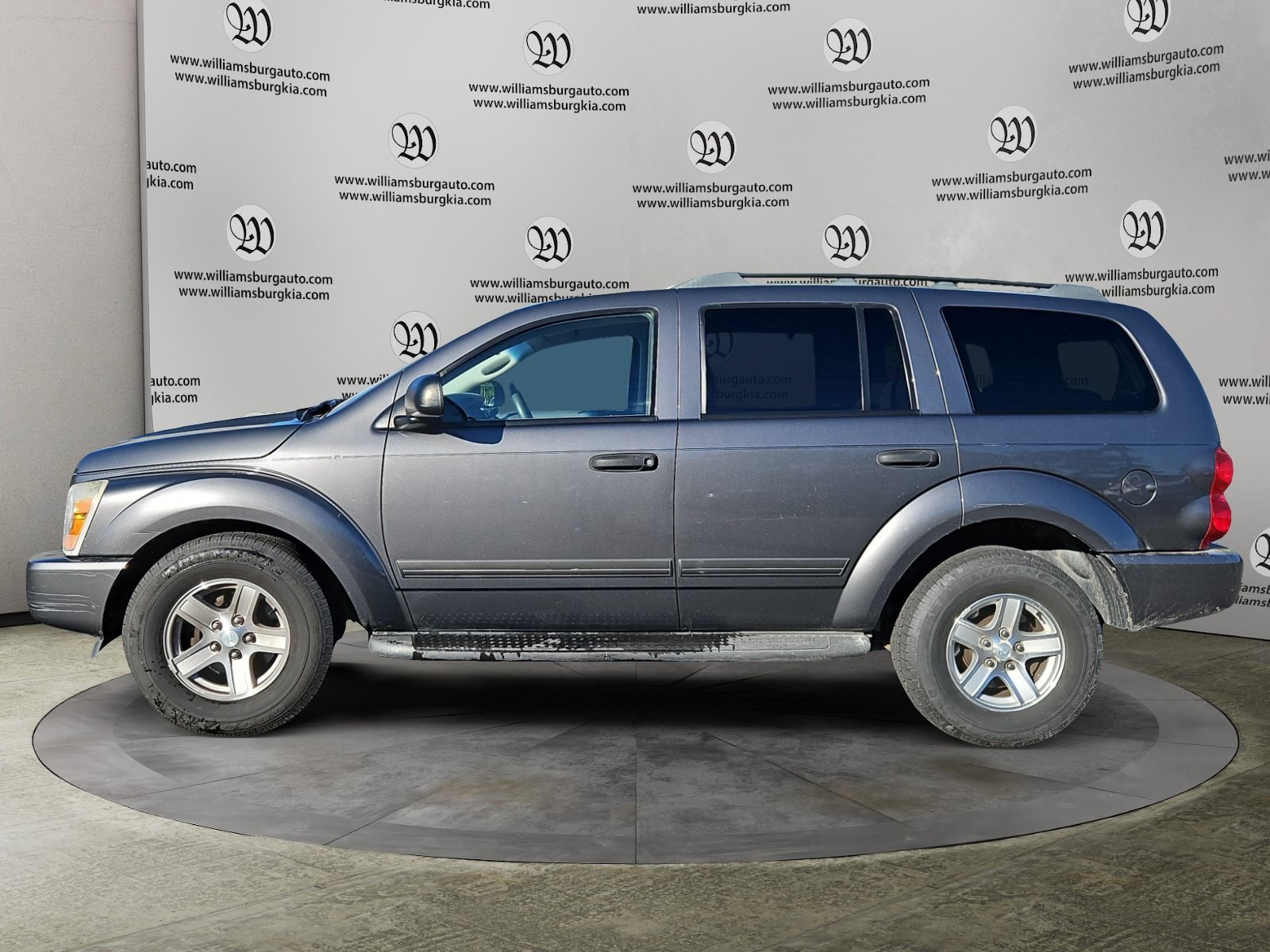 Used 2004 Dodge Durango SLT AWD/4WD image 2