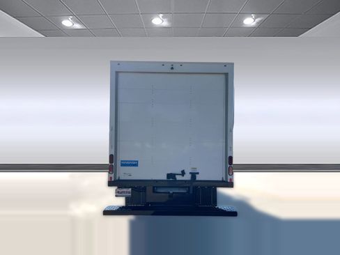 Used 2025 Chevrolet Low Cab Forward image 8