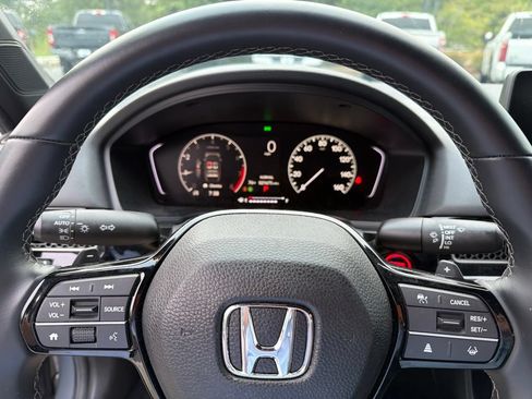Used 2025 Honda Civic Sport image 5