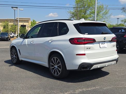 Used 2022 BMW X5 xDrive40i w/ M Sport Package AWD/4WD image 8