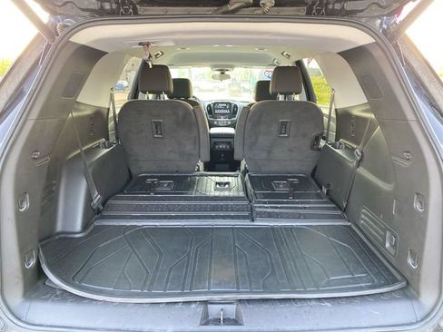 Used 2019 Chevrolet Traverse LT w/ LPO, Floor Liner Package AWD/4WD image 24