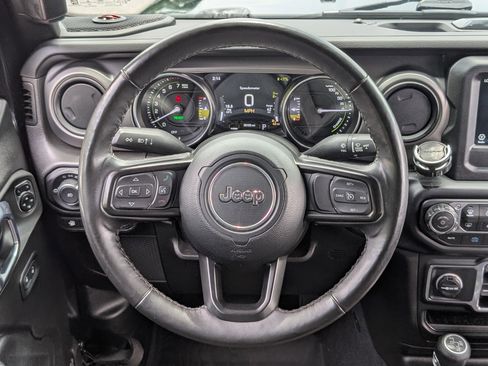 Used 2023 Jeep Wrangler Unlimited w/ Cold Weather Group AWD/4WD image 23