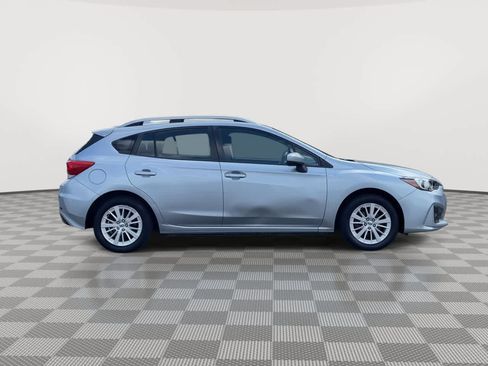 Used 2017 Subaru Impreza 2.0i Premium AWD/4WD image 9