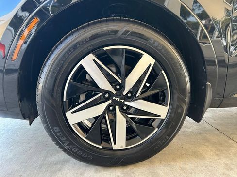 Used 2022 Kia Sorento EX FWD image 15