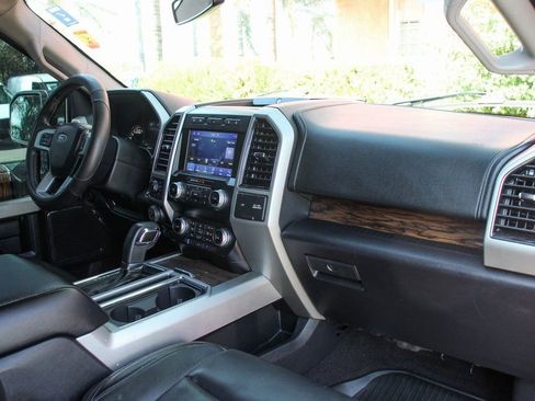 Used 2020 Ford F150 Lariat w/ Equipment Group 502A Luxury image 40