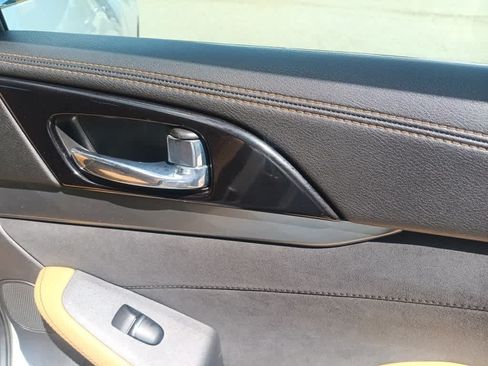 Used 2016 Nissan Maxima SR FWD image 24