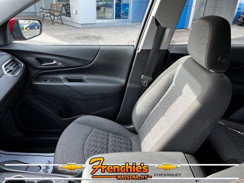 Used 2023 Chevrolet Equinox LT AWD/4WD image 19