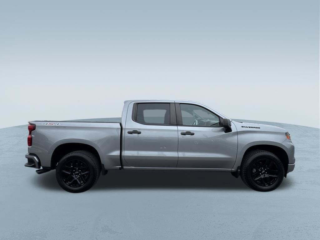 Used 2024 Chevrolet Silverado 1500 Custom w/ LPO, Dark Essentials Package AWD/4WD image 9