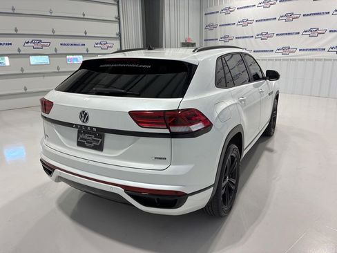 Used 2023 Volkswagen Atlas Cross Sport SEL R-Line AWD/4WD image 7
