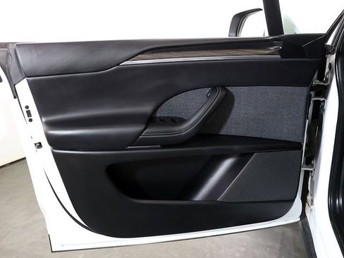 Used 2023 Tesla Model X AWD/4WD image 31