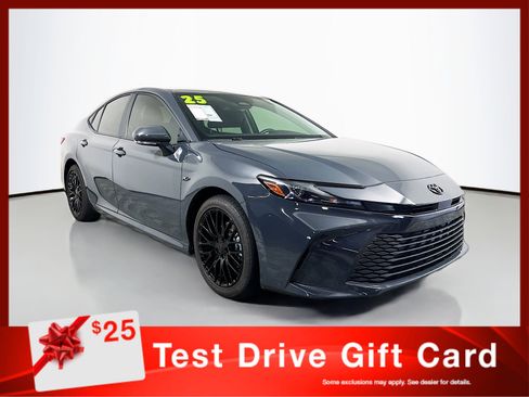 Used 2025 Toyota Camry LE FWD image 1