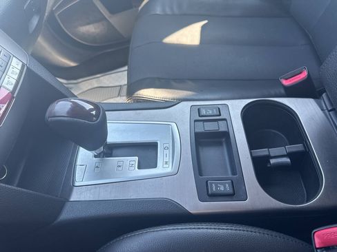 Used 2013 Subaru Legacy 2.5i Limited AWD/4WD image 29