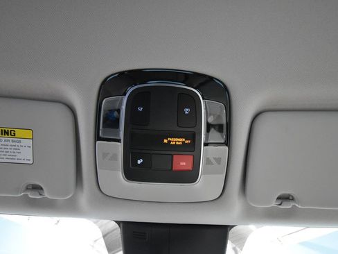 Used 2025 Hyundai Tucson SE FWD image 21