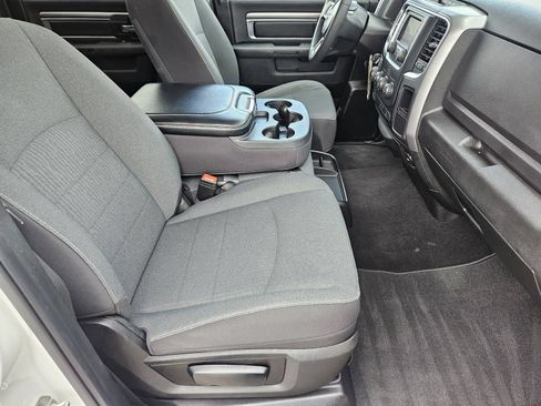 Used 2024 RAM 1500 Warlock RWD image 13