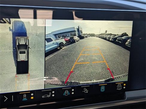 Used 2025 Chevrolet Silverado 2500 LTZ w/ LTZ Convenience Package image 20