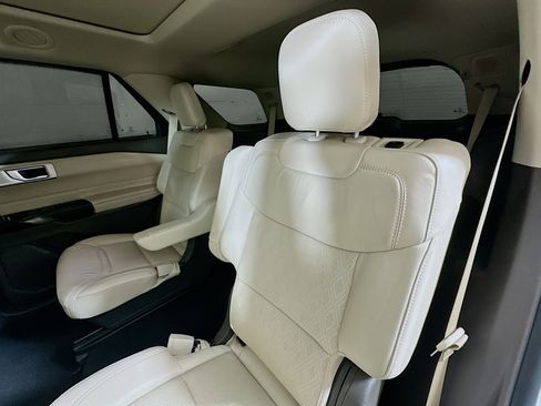 Used 2022 Ford Explorer Platinum w/ Equipment Group 601A image 25